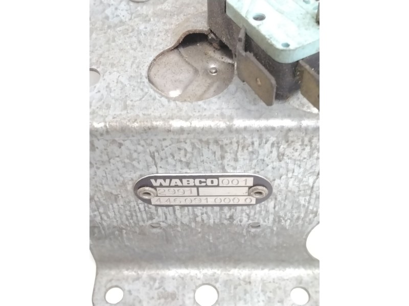 Recambio de valvula intercambio de calefaccion para daf 400-serie furgón 428-435 2.5 d referencia OEM IAM 4460910000 2991 WABCO 