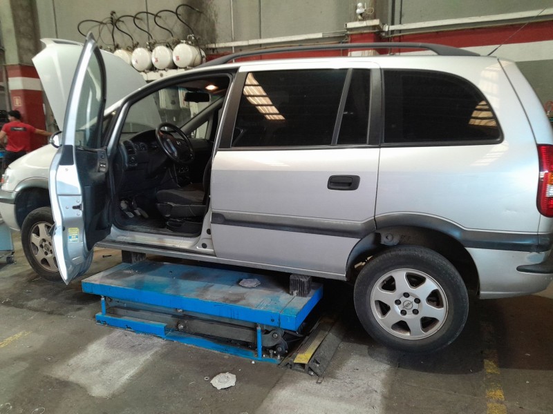 opel zafira a monospace (t98) del año 2002
