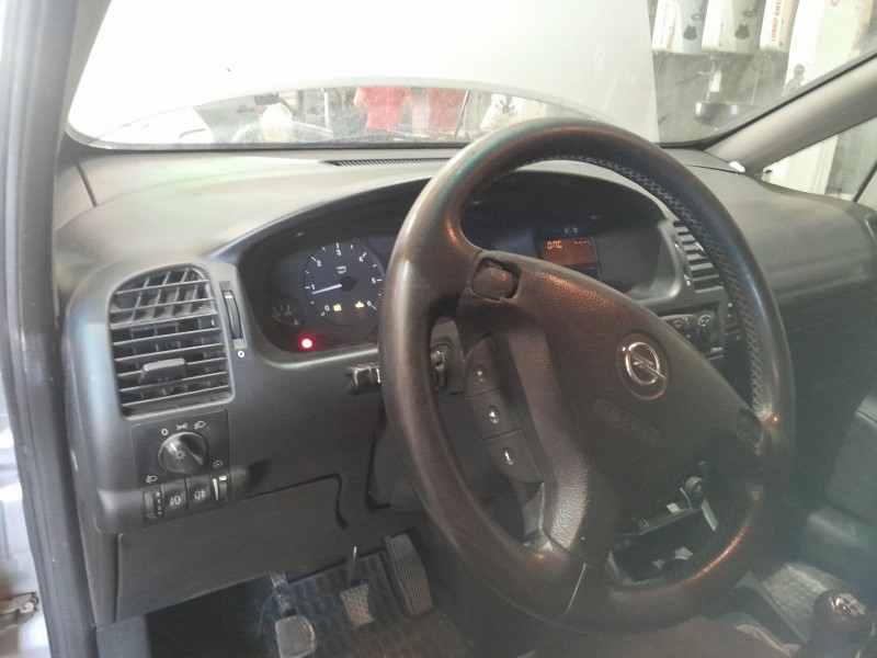 opel zafira a monospace (t98) del año 2002