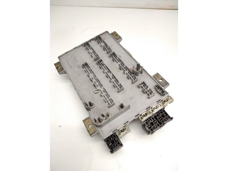 Recambio de caja fusibles para man g 90 (tipo lo1/lo2/lo4 dsd.8.87) 9.150 caja abierta referencia OEM IAM 81254446060 896055 MAN