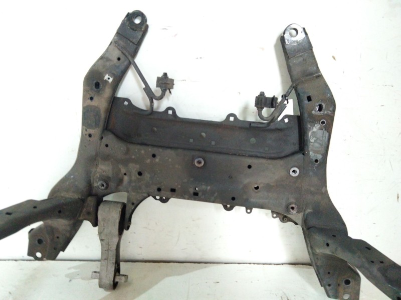 Recambio de subchasis para bmw 2 gran tourer (f46) 218 d xdrive referencia OEM IAM   