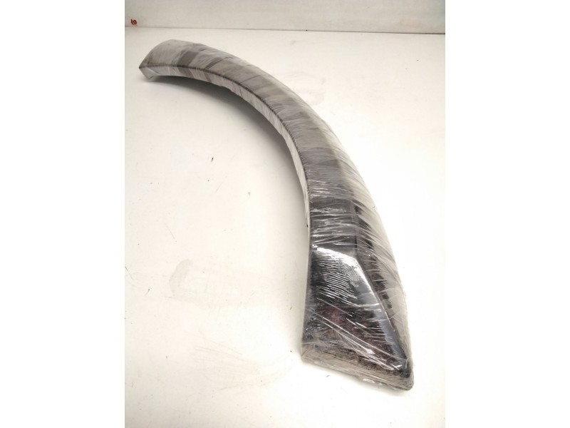 Recambio de moldura trasera izquierda para land rover discovery v6 td se referencia OEM IAM   