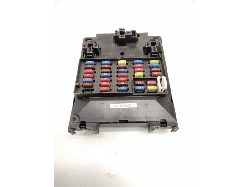 Recambio de caja fusibles para nissan almera i (n15) 1.6 referencia OEM IAM 243502N300H  