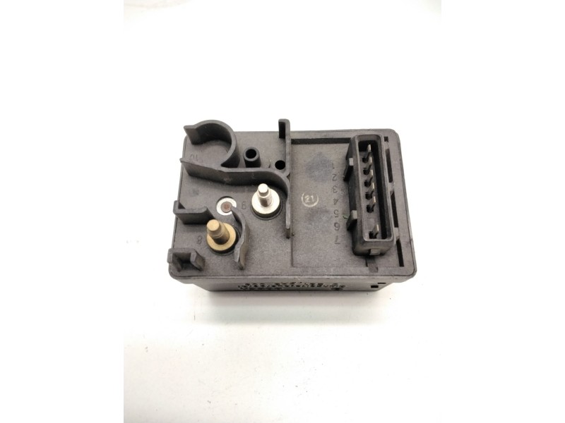 Recambio de caja precalentamiento para peugeot boxer caja/chasis 2.2 hdi 110 referencia OEM IAM 0281003009  BOSCH