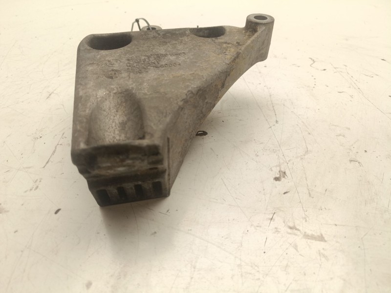 Recambio de soporte motor izquierdo superior para bmw 3 (f30, f80) 318 d referencia OEM IAM 22116788611  