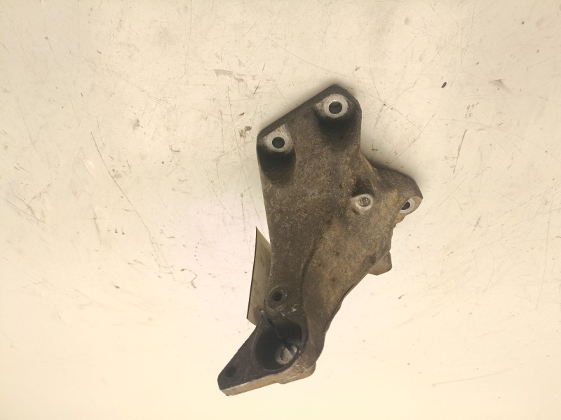 Recambio de soporte motor derecho superior para bmw 1 (e87) 118 d referencia OEM IAM 22116781916  