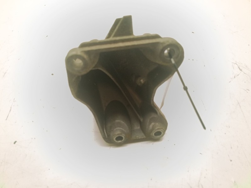 Recambio de soporte motor derecho superior para bmw 3 descapotable (e93) 320 d referencia OEM IAM 22116781916  