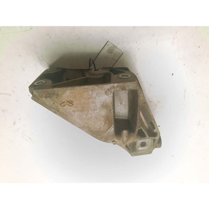 Recambio de soporte motor derecho superior para bmw x5 (e70) 3.0 3.0d referencia OEM IAM 22116772680  