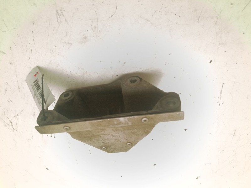 Recambio de soporte motor derecho superior para bmw 7 (f01, f02, f03, f04) 730 d referencia OEM IAM 22116777628  