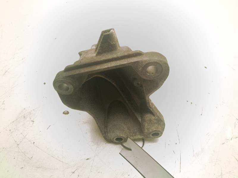 Recambio de soporte motor derecho superior para bmw 3 touring (e91) 320 d referencia OEM IAM 2211678196  