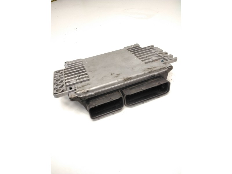 Recambio de centralita motor uce para nissan almera tino (v10) 2.0 referencia OEM IAM MEC32-840  