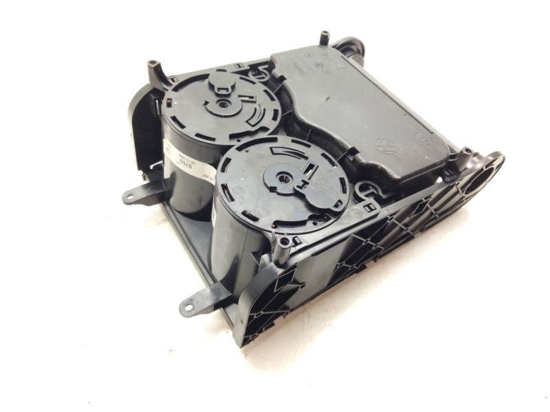 Recambio de portavasos para volkswagen passat cc b6 (357) 2.0 tdi referencia OEM IAM 3C1863241CG  