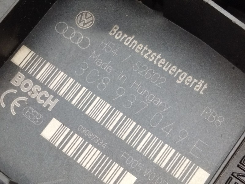 Recambio de caja reles para volkswagen passat cc b6 (357) 2.0 tdi referencia OEM IAM 3C8937049E  