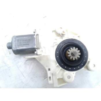 Recambio de motor elevalunas delantero derecho para ford focus berlina (cap) ghia referencia OEM IAM 3M51R23200DA  