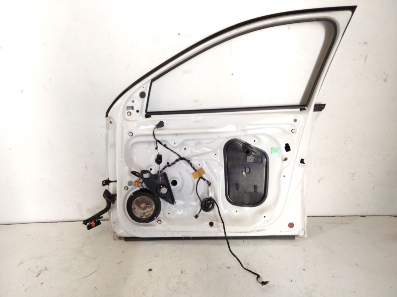 Recambio de puerta delantera derecha para skoda rapid active referencia OEM IAM   