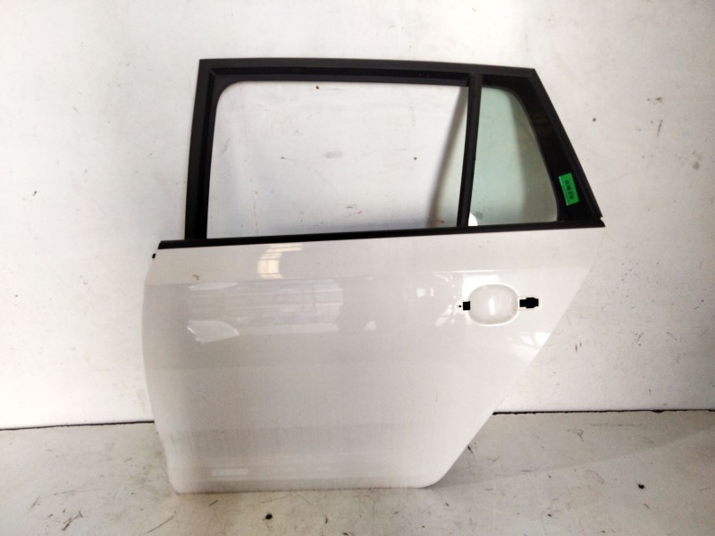 Recambio de puerta trasera izquierda para skoda rapid active referencia OEM IAM 5JJ833311  