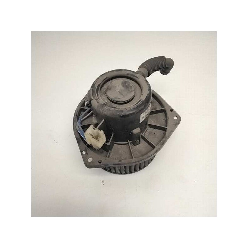 Recambio de motor calefaccion para nissan vanette cargo referencia OEM IAM 0130111154  