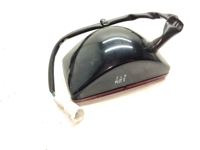 Recambio de piloto trasero derecho paragolpes para volkswagen taro 2.2 referencia OEM IAM J8121089107  