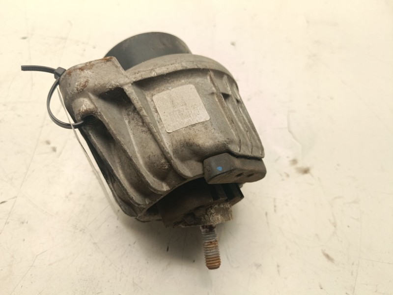 Recambio de soporte motor izquierdo inferior para bmw serie 3 berlina (e90) 2.0 16v referencia OEM IAM 13981112  