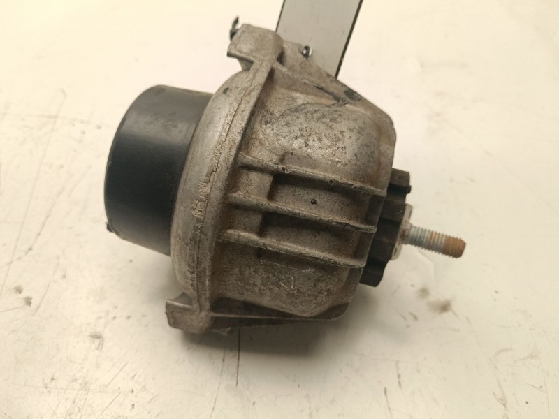 Recambio de soporte motor izquierdo inferior para bmw serie 3 berlina (e90) 2.0 16v referencia OEM IAM 13981112  