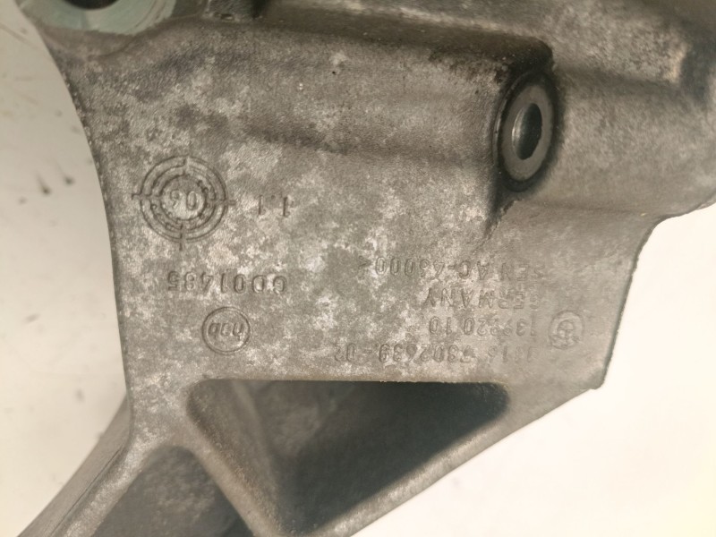 Recambio de soporte alternador para bmw 3 (e90) 325 d referencia OEM IAM 11167802639  