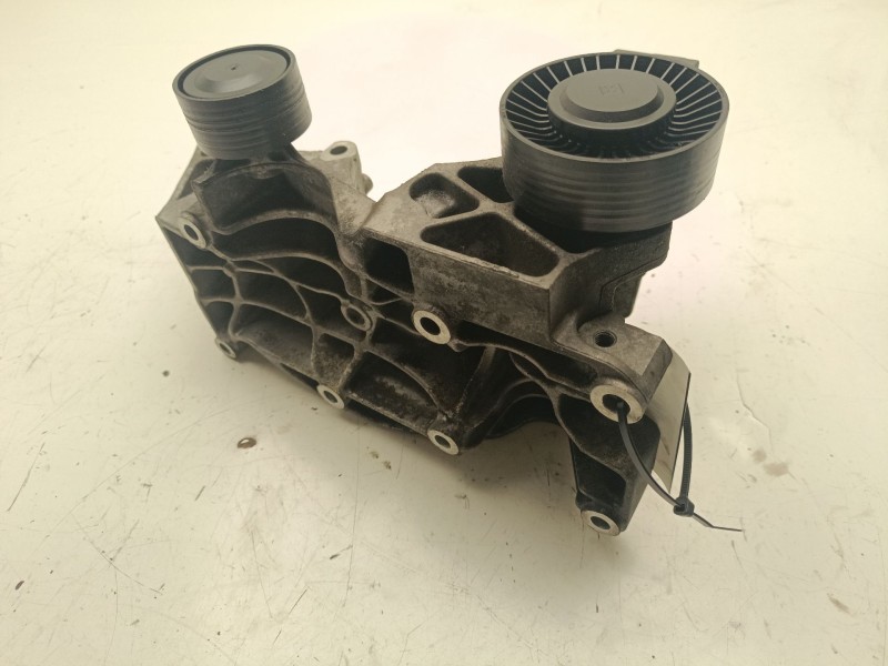 Recambio de soporte alternador para bmw 3 (e90) 325 d referencia OEM IAM 11167802639  