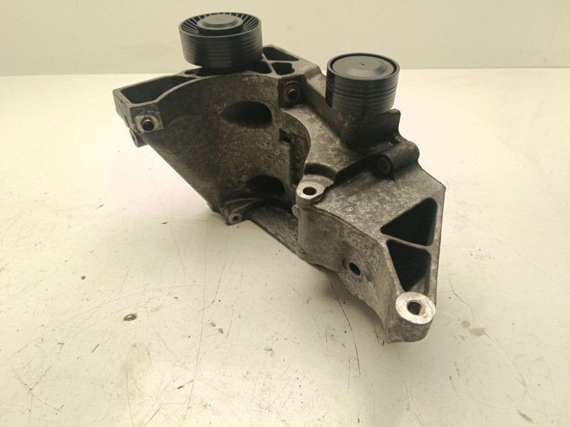 Recambio de soporte alternador para bmw 3 (e90) 325 d referencia OEM IAM 11167802639  