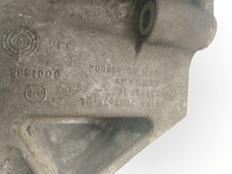 Recambio de soporte alternador para bmw 3 (e90) 320 d referencia OEM IAM 11167802639  