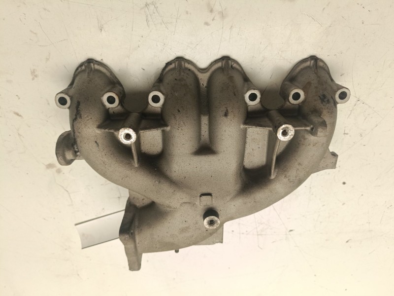 Recambio de colector admision para seat altea (5p1) 1.9 tdi referencia OEM IAM 03G129713  