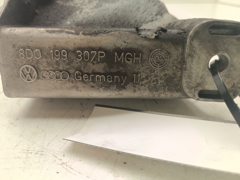 Recambio de soporte motor izquierdo superior para volkswagen passat b5 (3b2) 1.9 tdi 4motion referencia OEM IAM 8D0199307P  