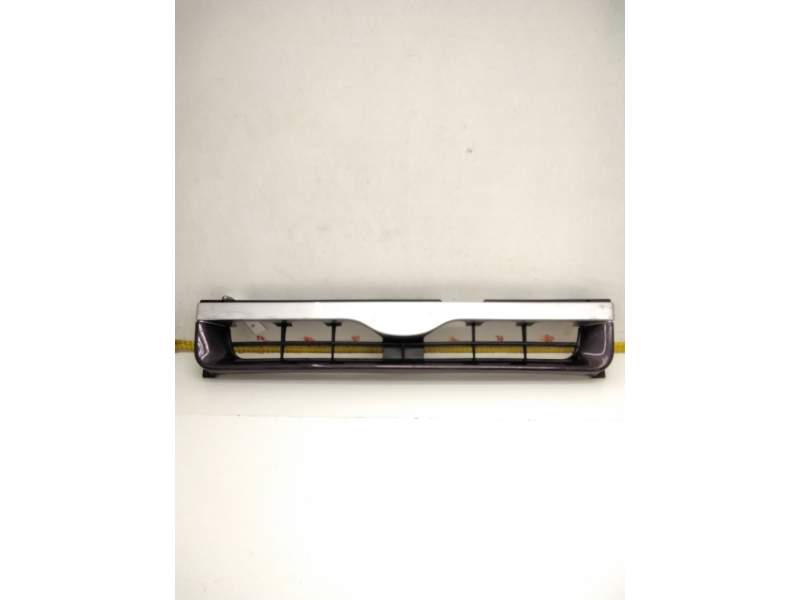 Recambio de rejilla delantera para ford maverick (uds, uns) 2.7 td referencia OEM IAM 623100F100 GRANATE 049008