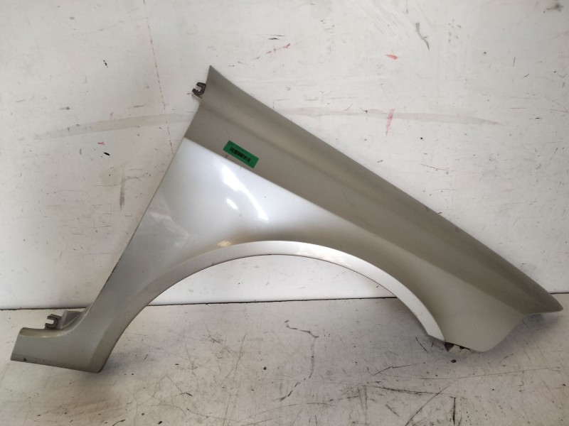 Recambio de aleta delantera derecha para renault laguna ii (bg0) 2.2 dci turbodiesel referencia OEM IAM   