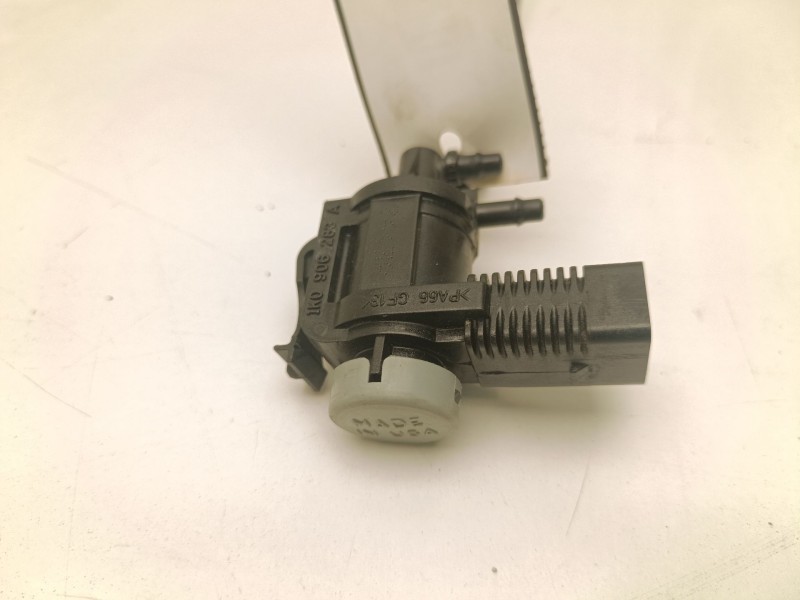 Recambio de sensor valvula egr para audi a3 sportback (8pa) 2.0 tdi referencia OEM IAM 1K0906283A  