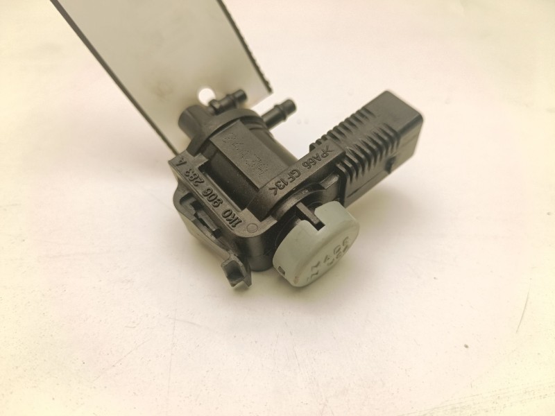 Recambio de sensor valvula egr para audi a3 sportback (8pa) 2.0 tdi referencia OEM IAM 1K0906283A  