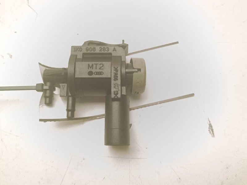 Recambio de sensor valvula egr para audi a3 sportback (8pa) 2.0 tdi referencia OEM IAM 1K0906283A  