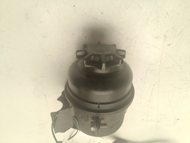 Recambio de deposito liquido direccion para bmw 1 (e87) 116 i referencia OEM IAM 1097164  