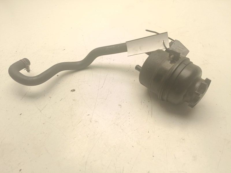 Recambio de deposito liquido direccion para bmw 1 (e87) 116 i referencia OEM IAM 1097164  