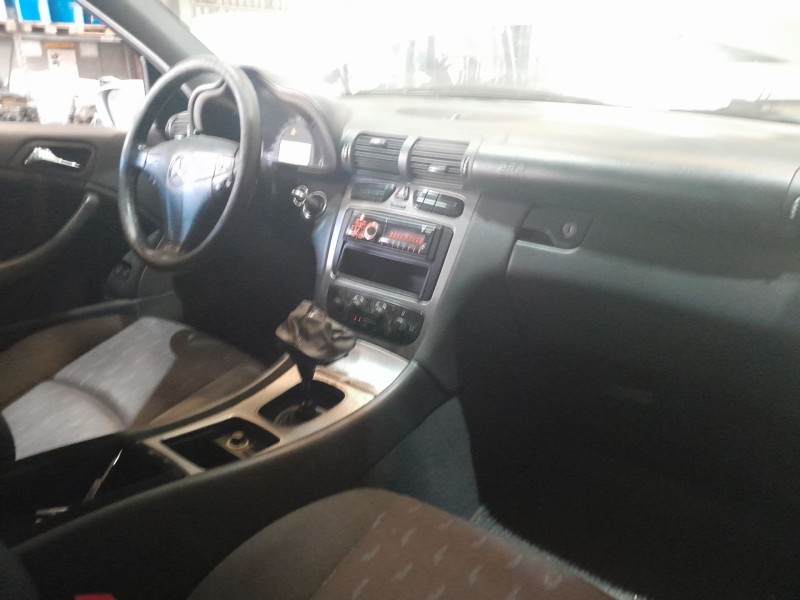 mercedes-benz clase c coupé (cl203) del año 2004