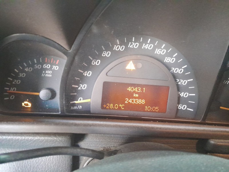 mercedes-benz clase c coupé (cl203) del año 2004