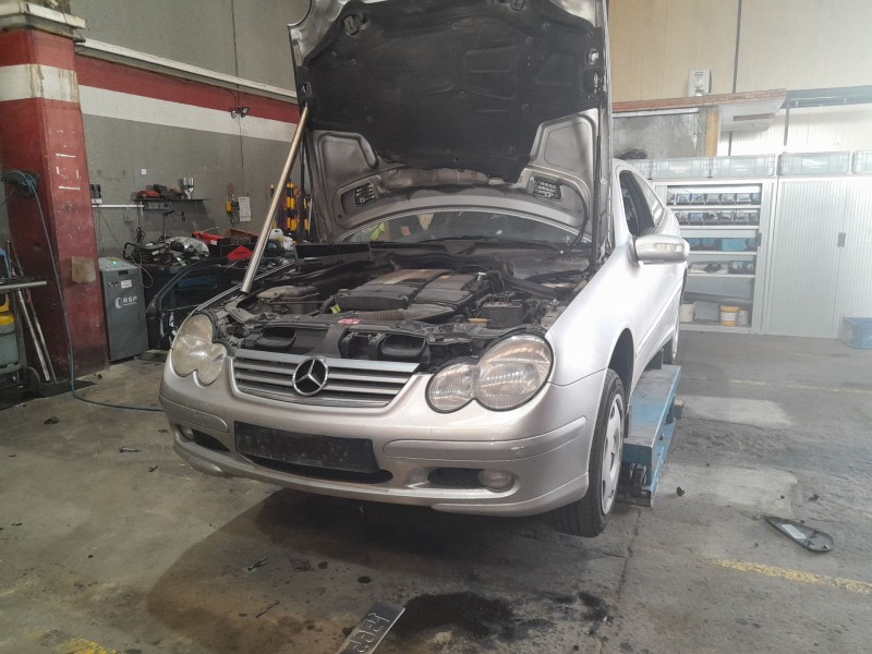 mercedes-benz clase c coupé (cl203) del año 2004