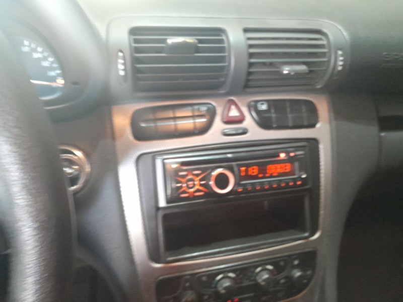 mercedes-benz clase c coupé (cl203) del año 2004