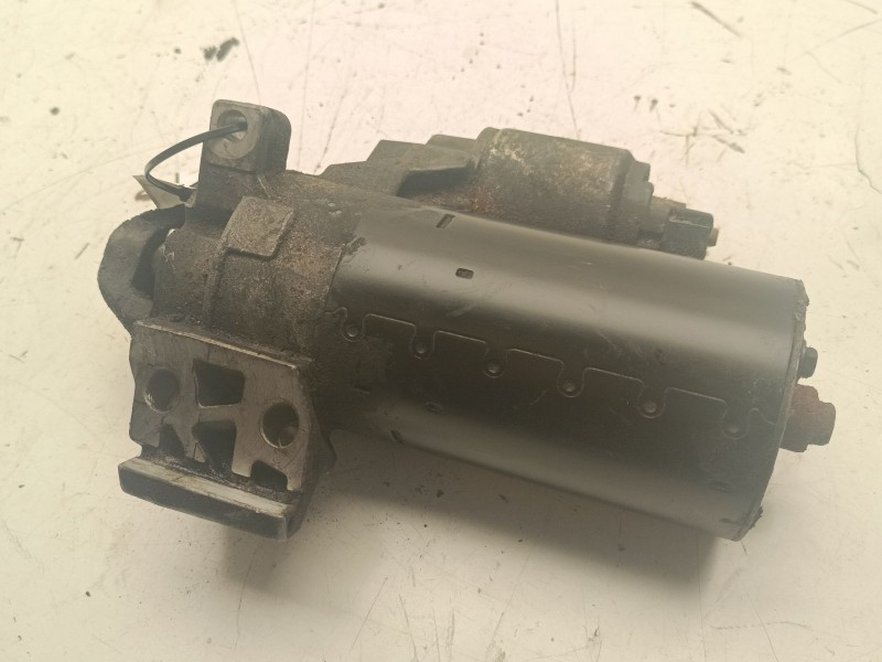 Recambio de motor arranque para bmw 1 (e87) 118 d referencia OEM IAM 13417823700  