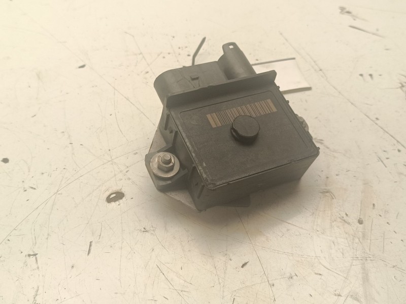 Recambio de modulo electronico para bmw 1 coupé (e82) 118 d referencia OEM IAM 779800005  