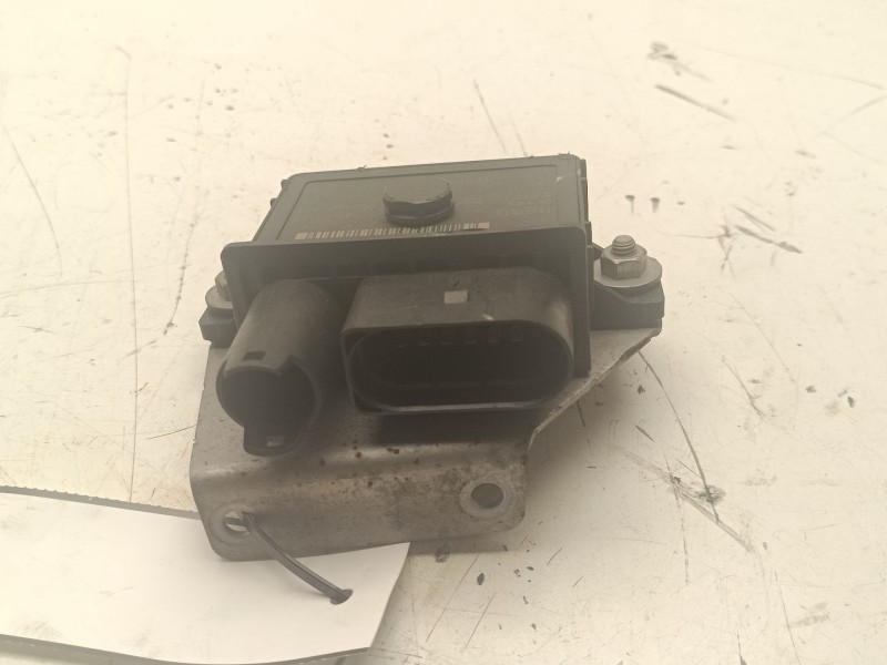 Recambio de modulo electronico para bmw 1 coupé (e82) 118 d referencia OEM IAM 779800005  