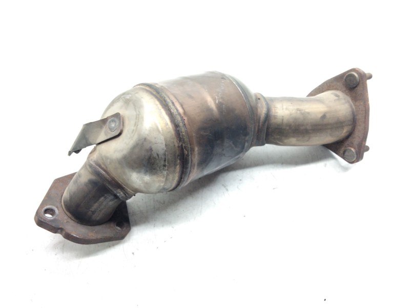 Recambio de catalizador para audi a4 b6 (8e2) 2.5 tdi quattro referencia OEM IAM 8E0131701AS  