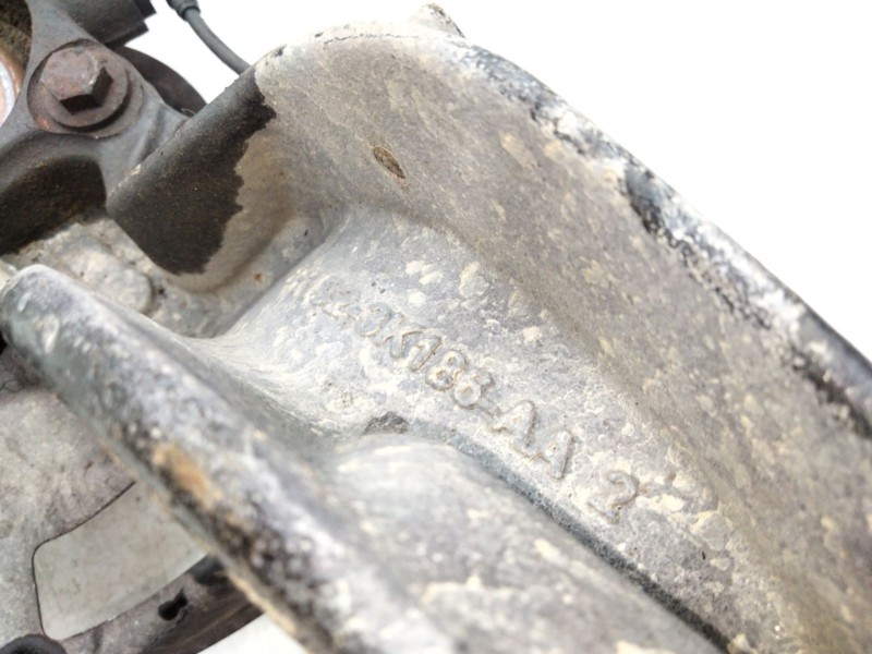 Recambio de mangueta delantera izquierda para land rover range rover sport i (l320) 3.6 d 4x4 referencia OEM IAM 8H323K186AA  