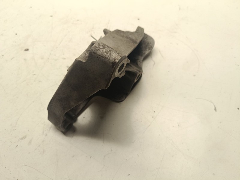 Recambio de soporte motor izquierdo superior para bmw 5 (e60) 525 xi referencia OEM IAM 22116777053  