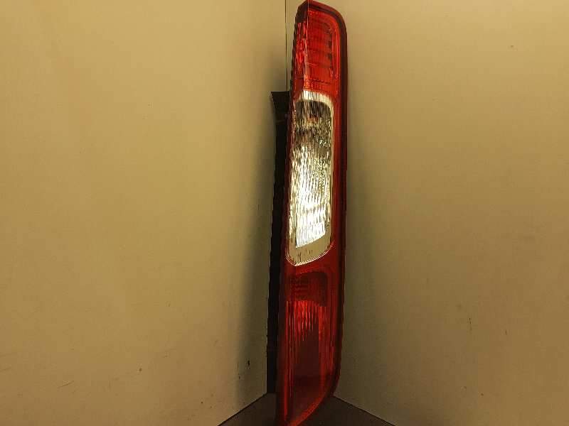 Recambio de piloto trasero derecho para ford focus berlina (cap) ghia referencia OEM IAM 4M5113404A  