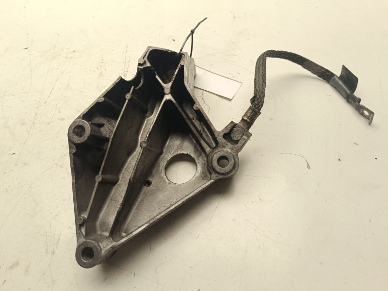 Recambio de soporte motor izquierdo superior para bmw 1 (e81) 116 i referencia OEM IAM 22116775041  