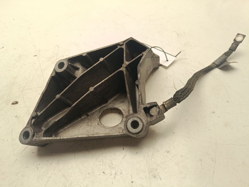 Recambio de soporte motor izquierdo superior para bmw 1 (e81) 118 d referencia OEM IAM 22116775041  